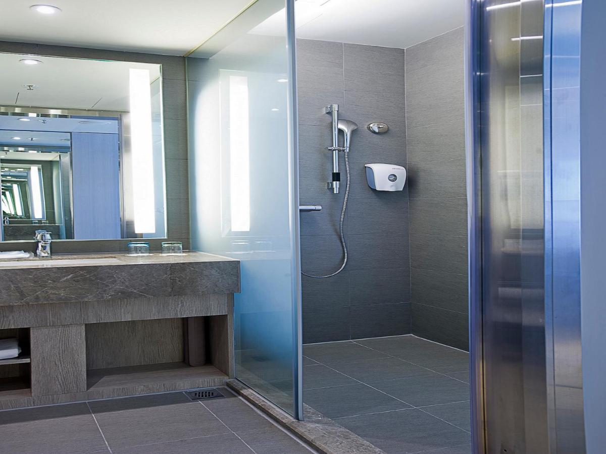 Holiday Inn Express Hong Kong Mongkok By Ihg Exteriör bild